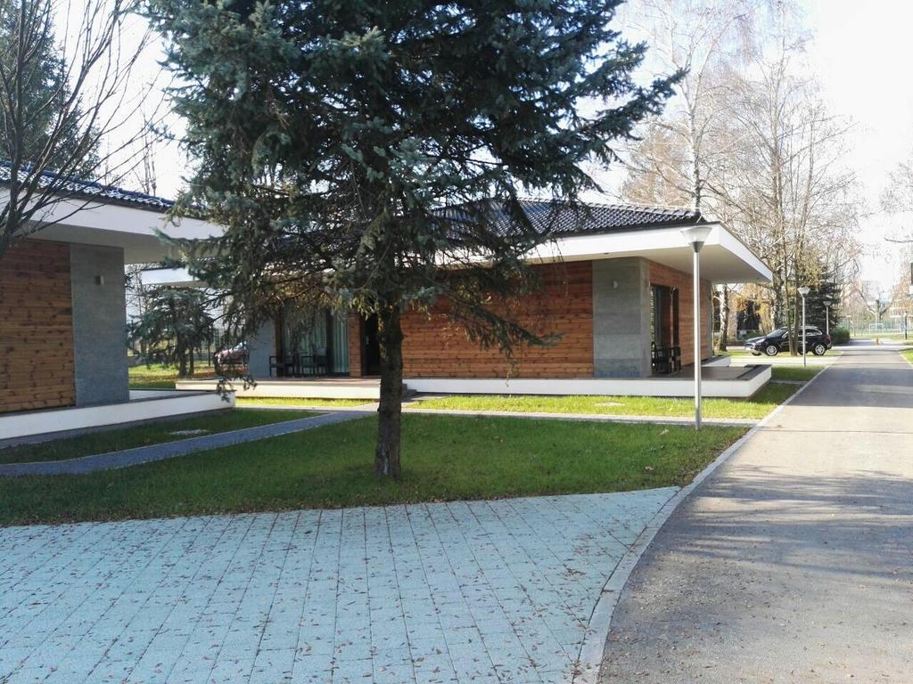 Villas And Apartments Oaza Ilidža Buitenkant foto